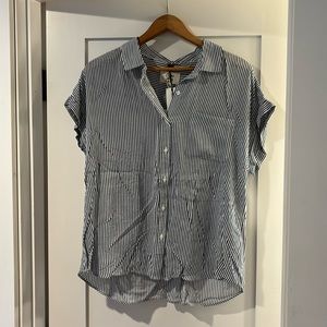 Cosmic Blue Love Women’s Blue & White Striped Short Sleeve with Buttons Size L